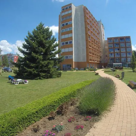 Vizparti Sas Hotel apartamentowy *