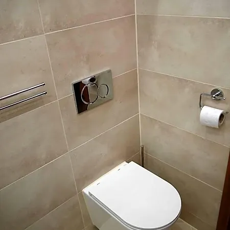 Vizparti Sas 3*