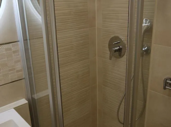 Vizparti Sas Aparthotel 3*