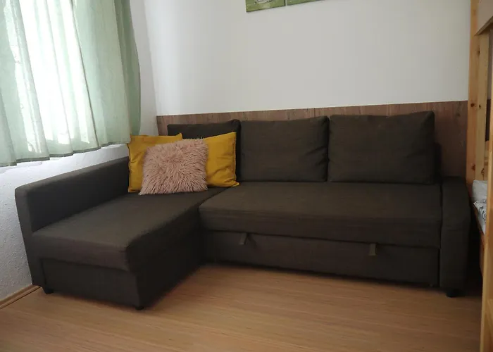 Vizparti Sas アパートホテル